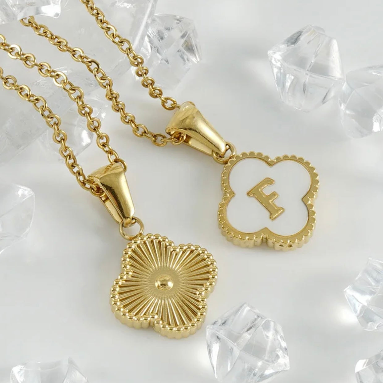 Buchstabenkette „LUCKY LETTER“