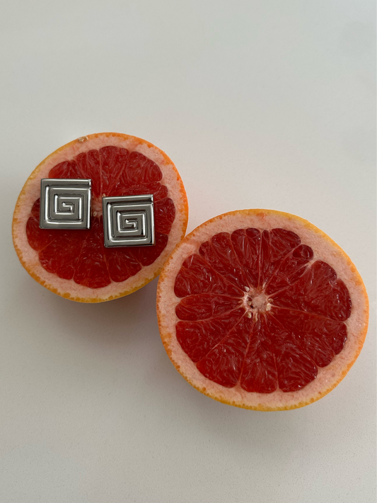 OHRRINGE SILVER CUBE.