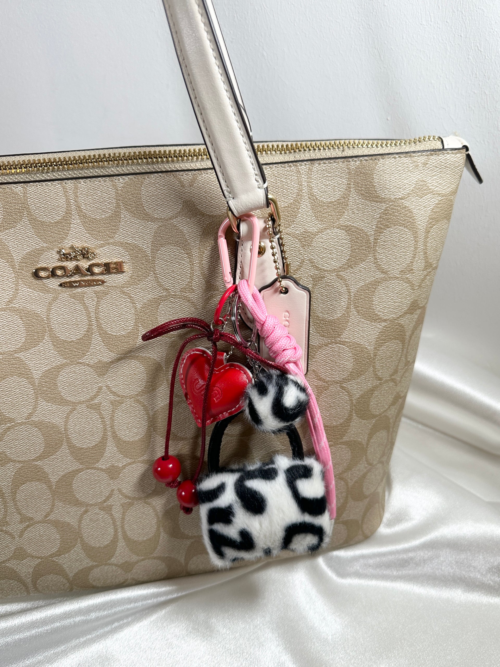 BAG CHARM GIRLY.
