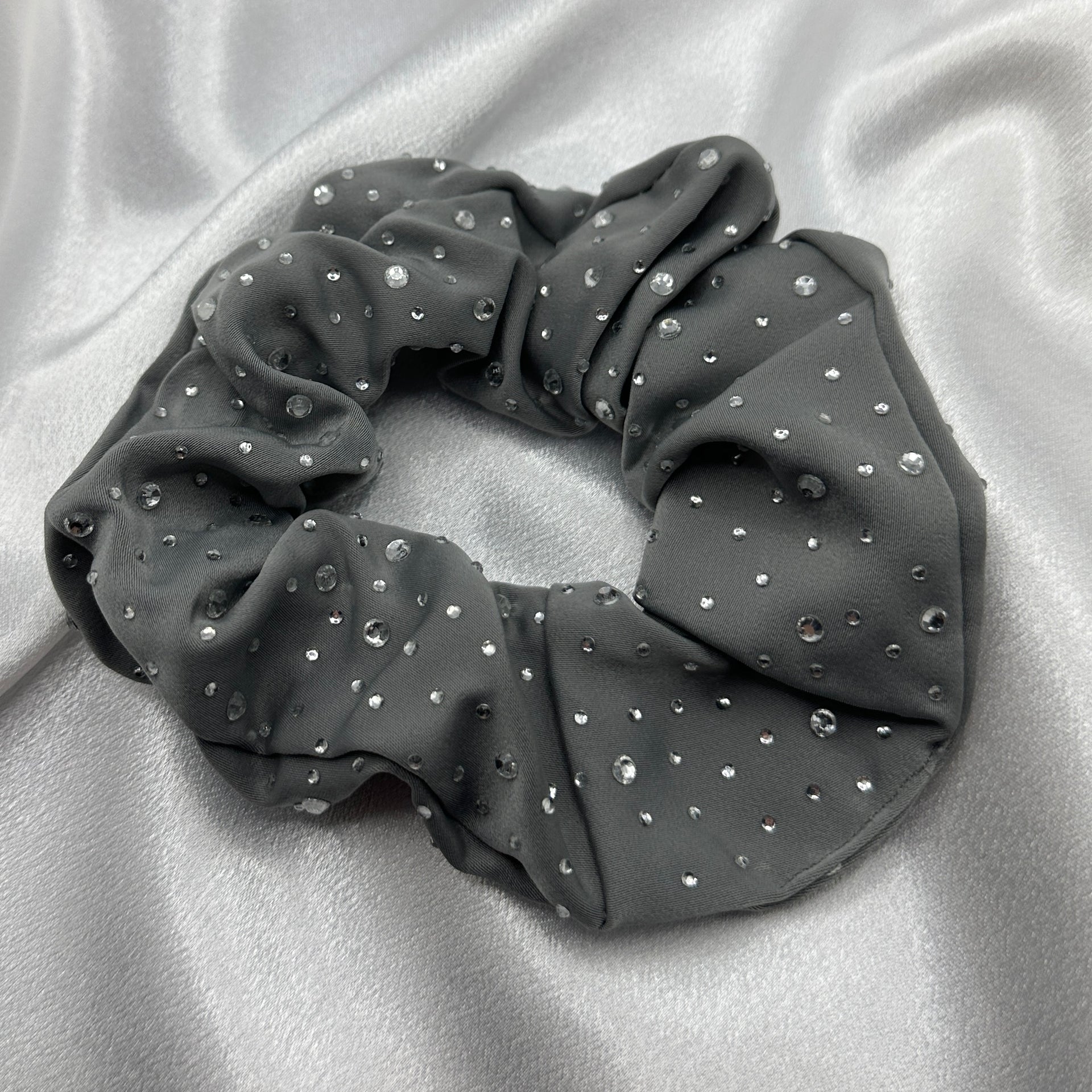 SCRUNCHIE BLING BLING.