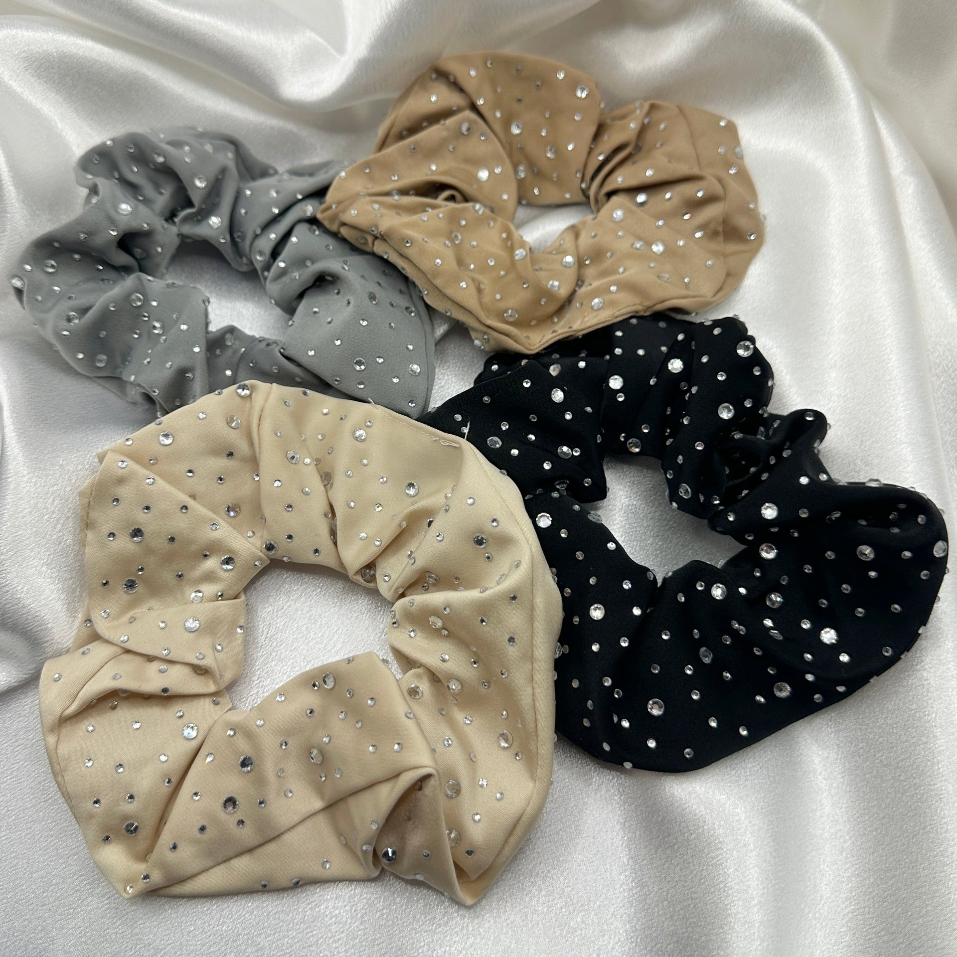 SCRUNCHIE BLING BLING.