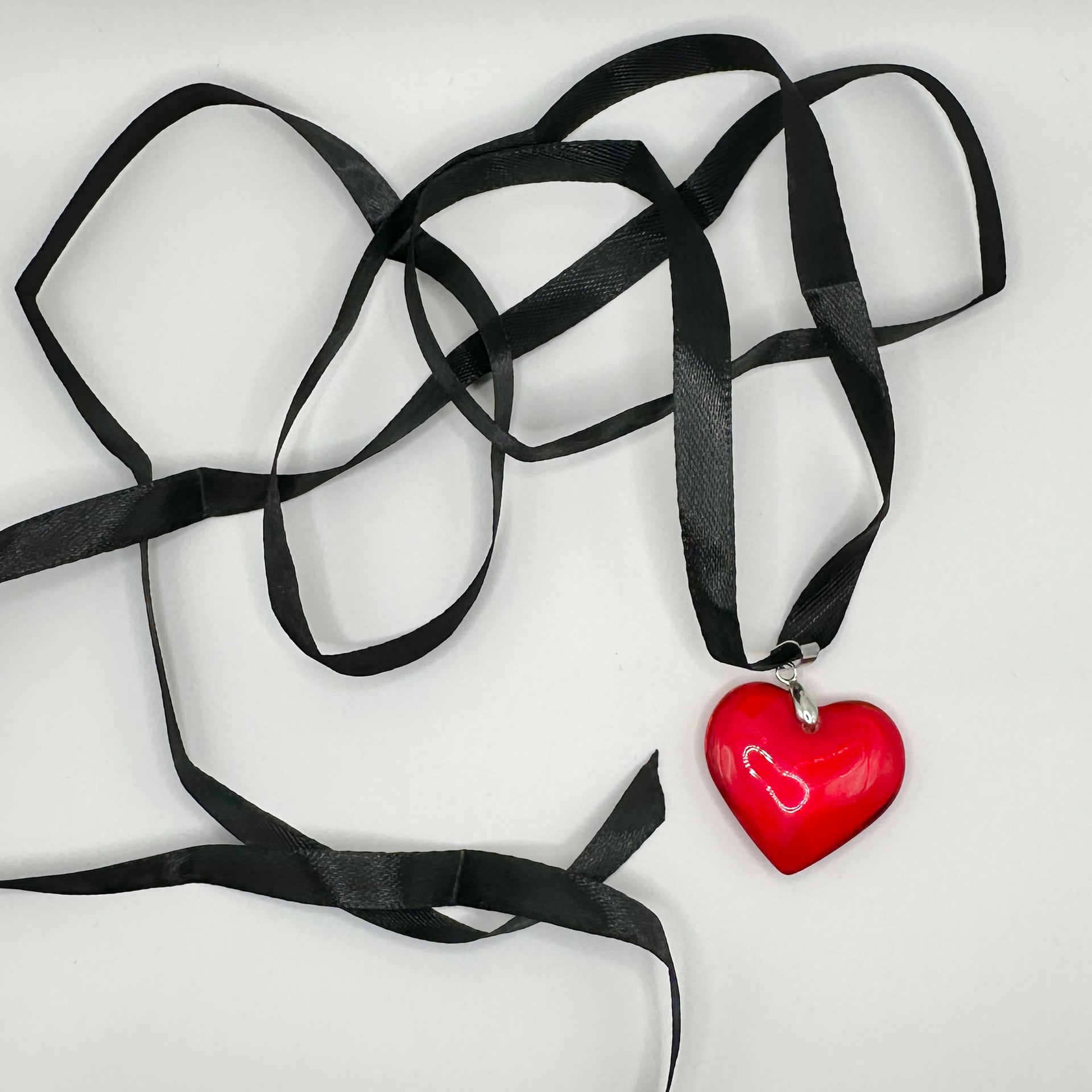 Kette „RED SATIN HEART“