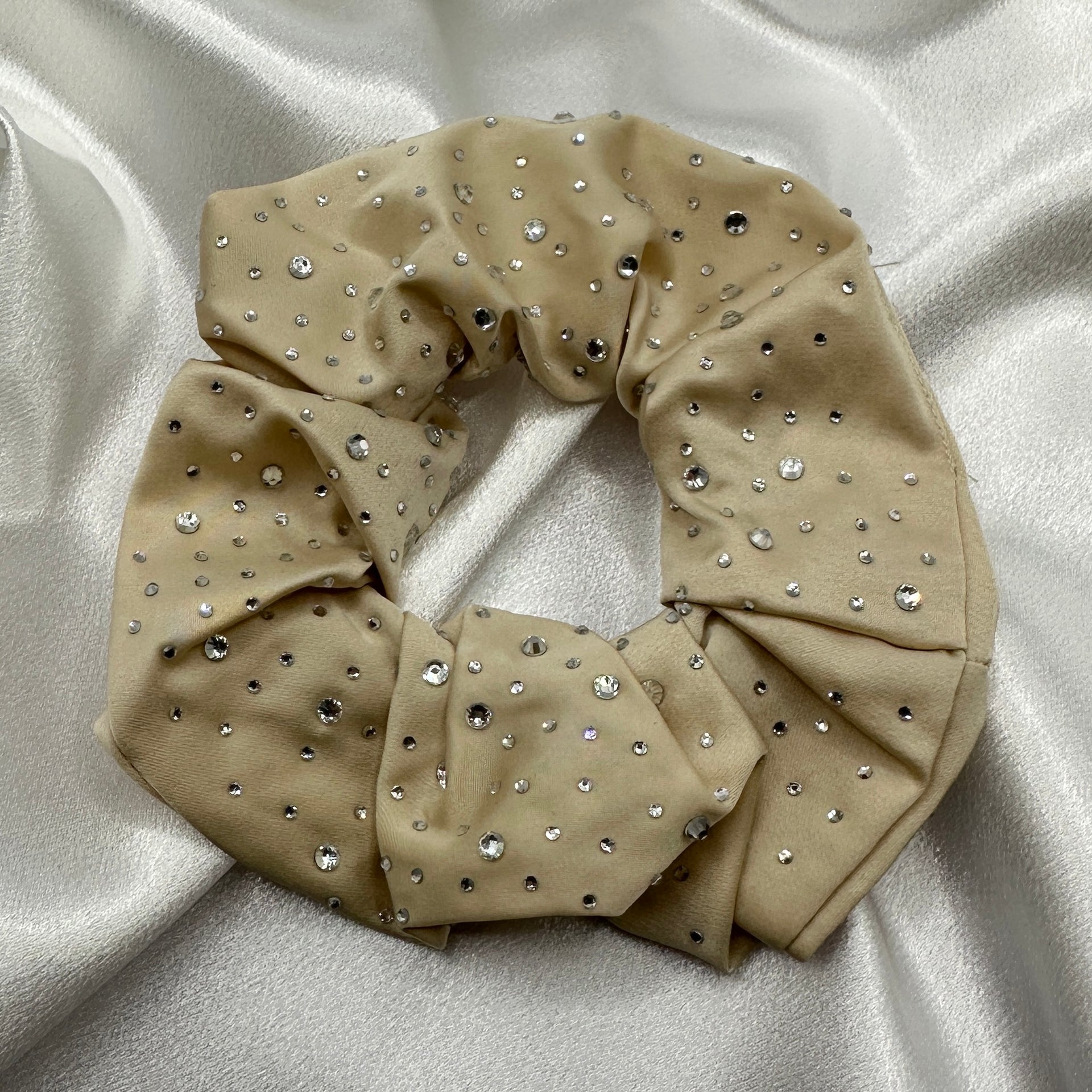 SCRUNCHIE BLING BLING.