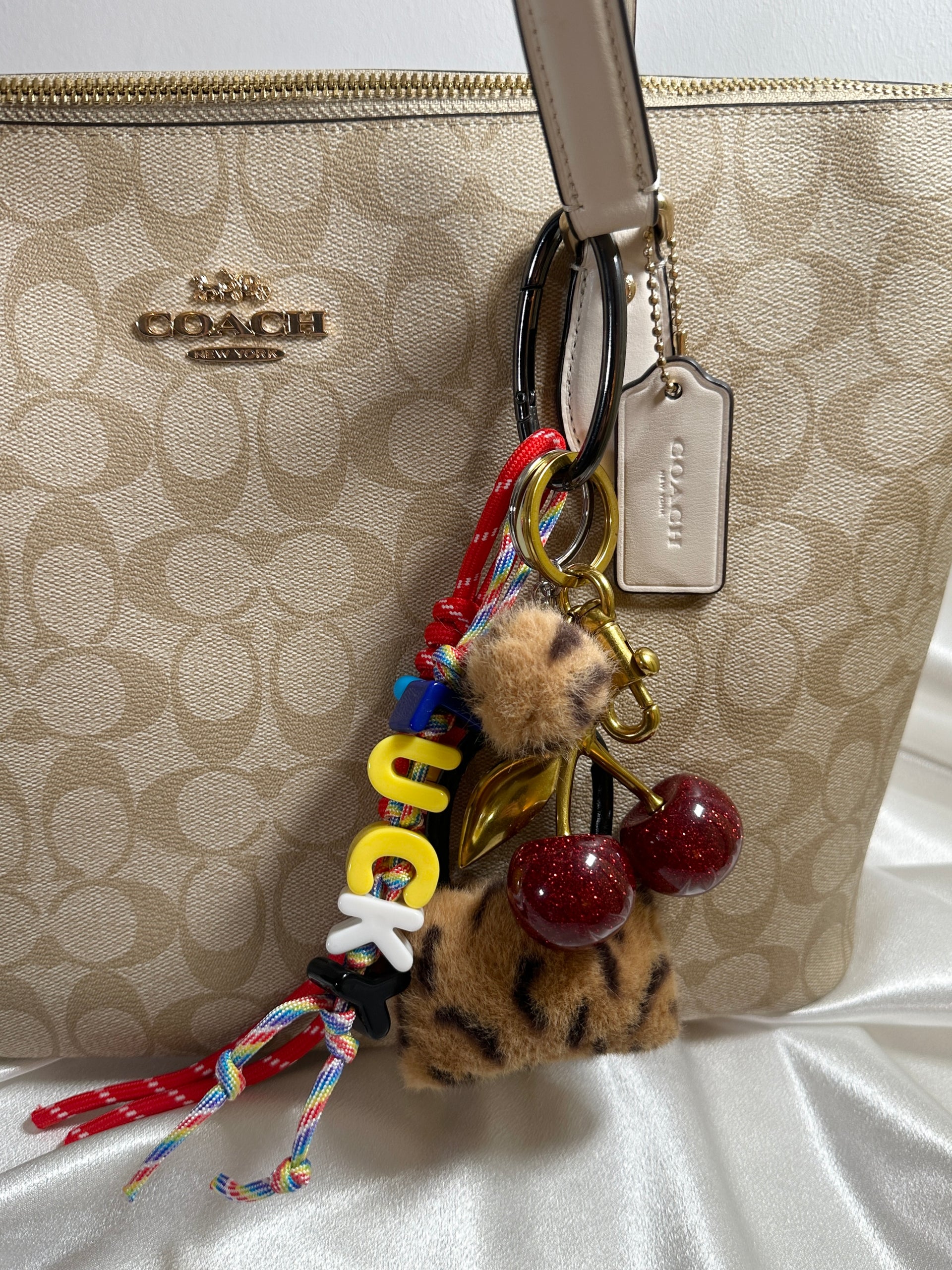 BAG CHARM LUCKY.