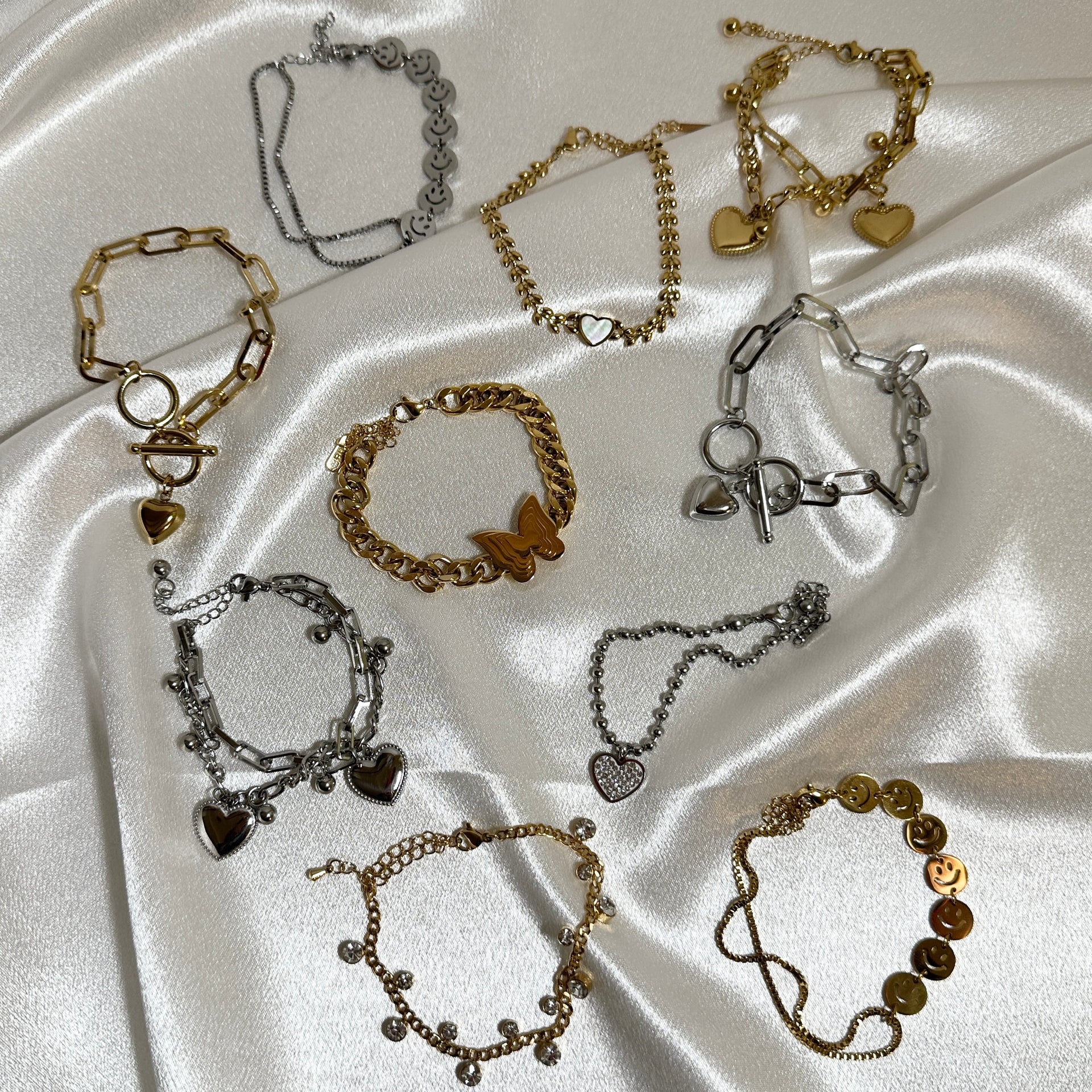 ÜBERRASCHUNGS - ARMBÄNDER.