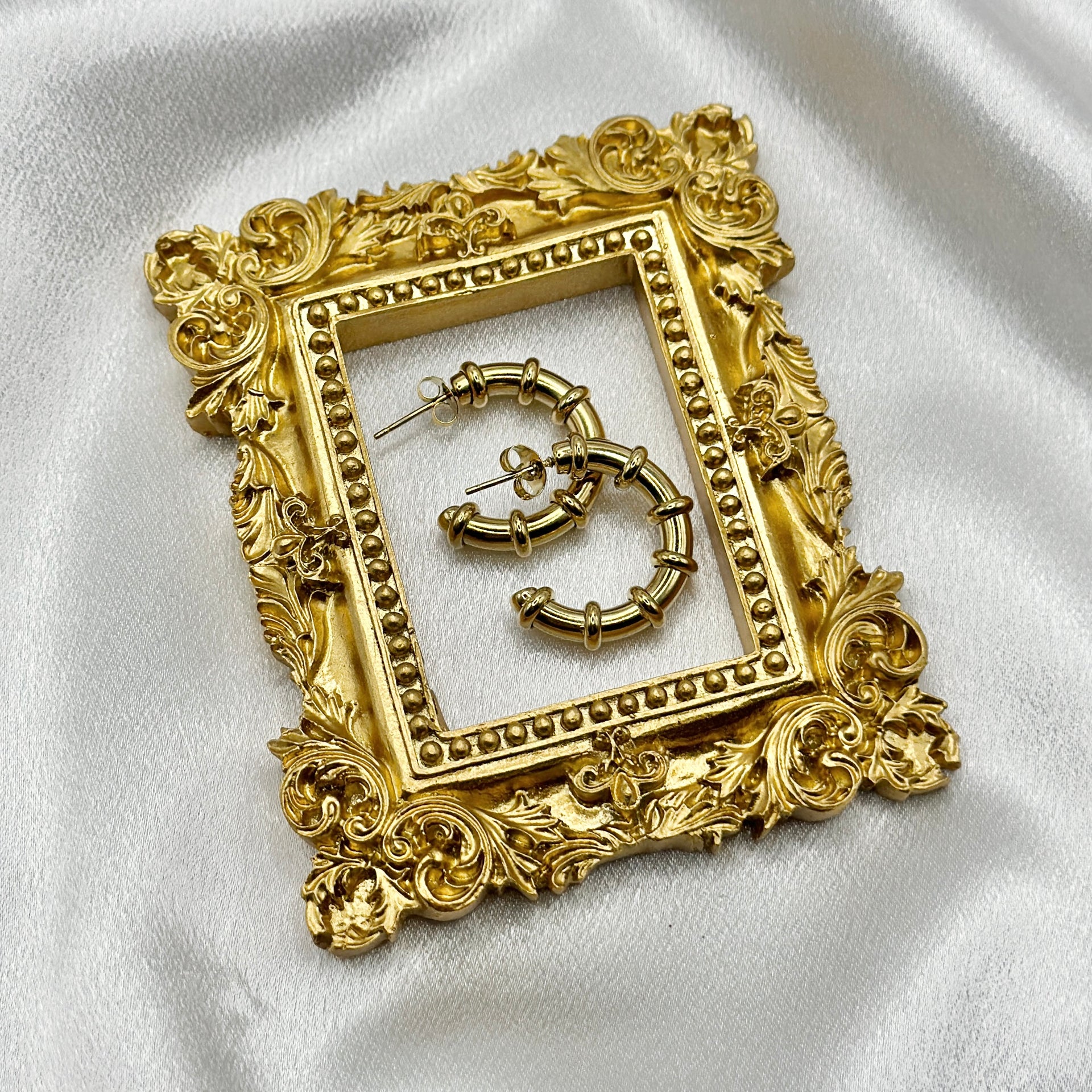 Ohrringe „CLASSY HOOPS“