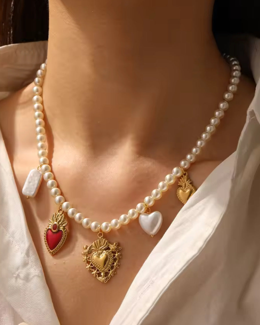 CHARMKETTE QUEENS HEART.