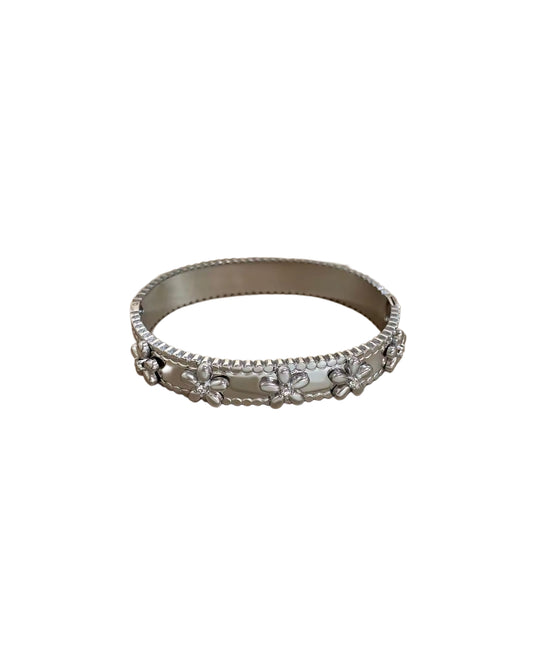 ARMREIF SILVER FLOWERS.